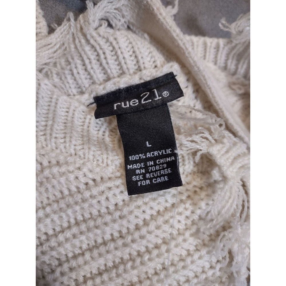 Rue21 Cream women's oversized, distressed V-neck knit sweater - Picture 2 of 3